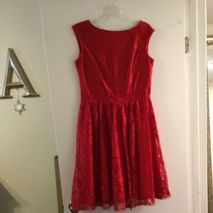 Dresses some with pockets. Sizes:1dress sz 4 other sz  8- 12